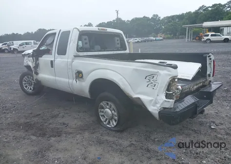 2015 Ford F-250 Xl z USA, uszkodzony, nr VIN 1FT7X2B64FEB25893